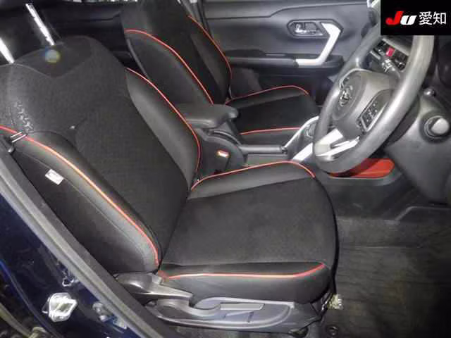 DAIHATSU ROCKY