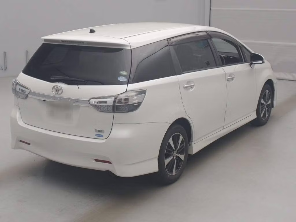 TOYOTA WISH