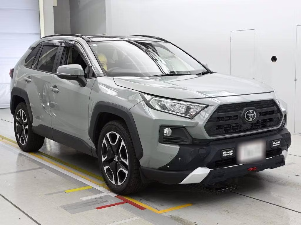 TOYOTA RAV4