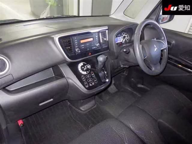 MITSUBISHI EK SPACE