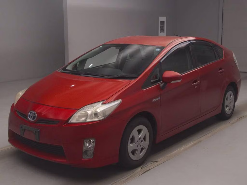 TOYOTA PRIUS
