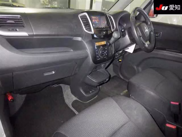 MITSUBISHI DELICA D:2