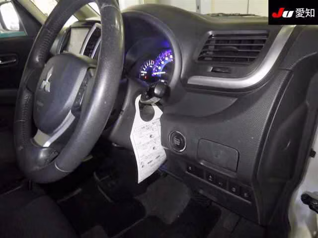 MITSUBISHI DELICA D:2