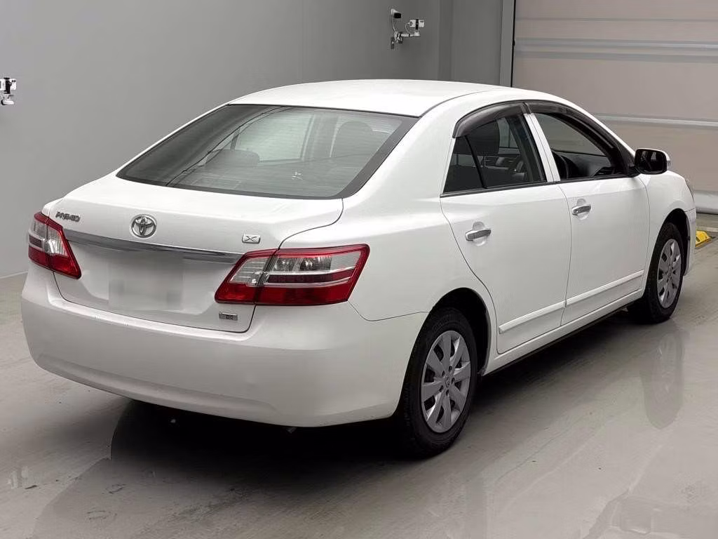 TOYOTA PREMIO