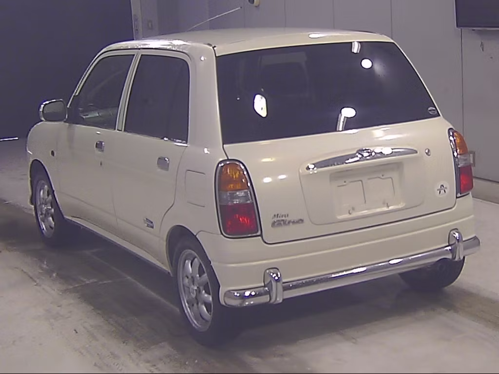 DAIHATSU MIRA GINO