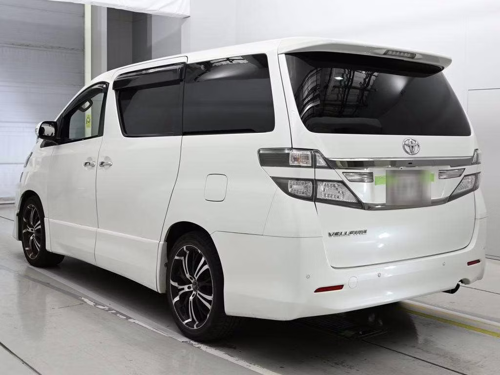 TOYOTA VELLFIRE
