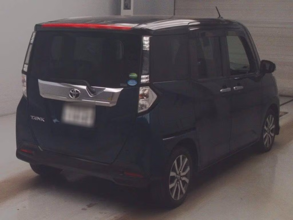 TOYOTA TANK