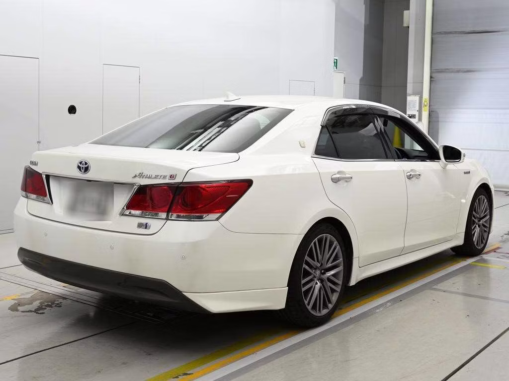 TOYOTA CROWN
