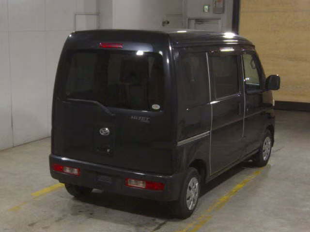 TOYOTA PIXIS VAN