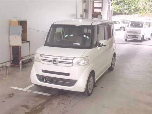 HONDA N-BOX