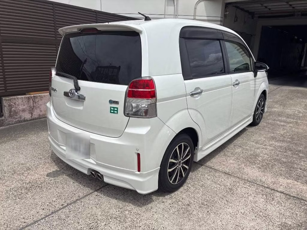TOYOTA SPADE