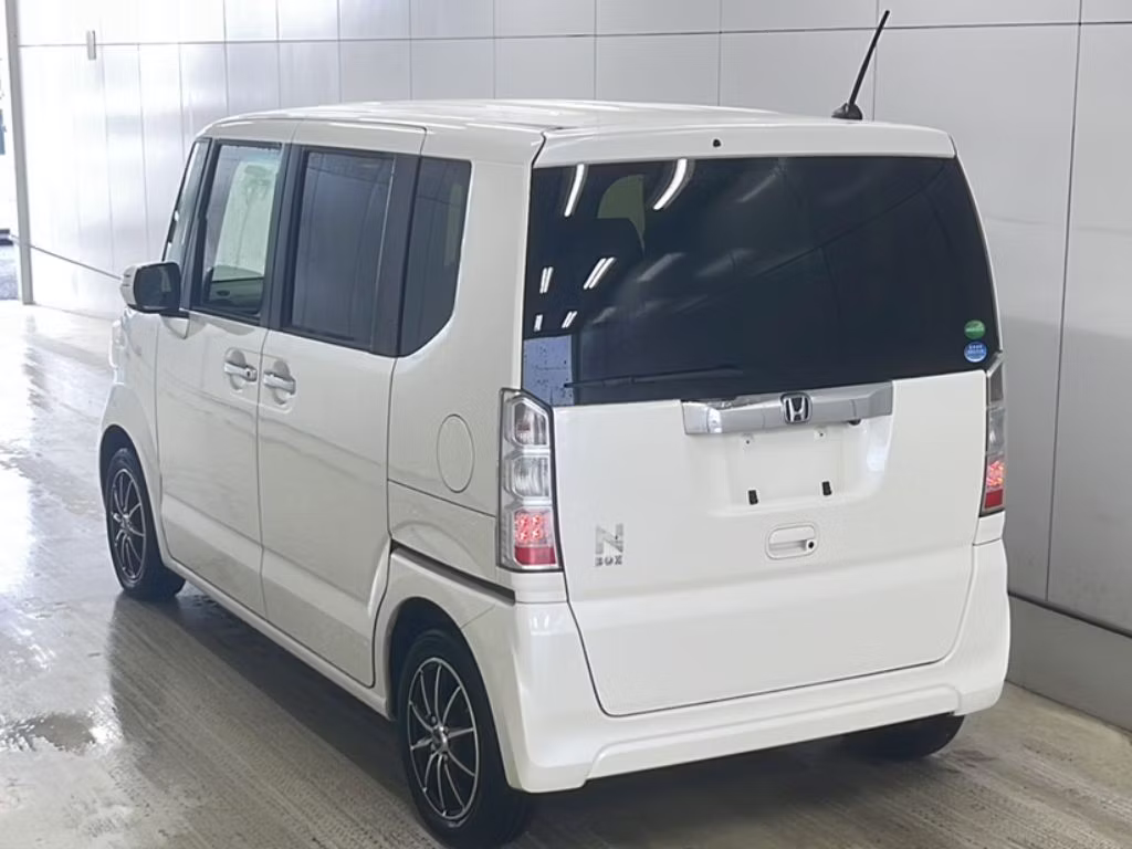 HONDA N-BOX
