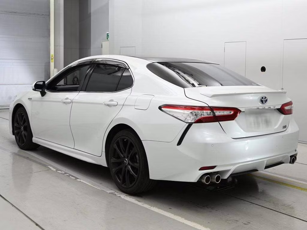 TOYOTA CAMRY