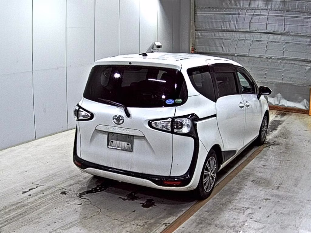 TOYOTA SIENTA