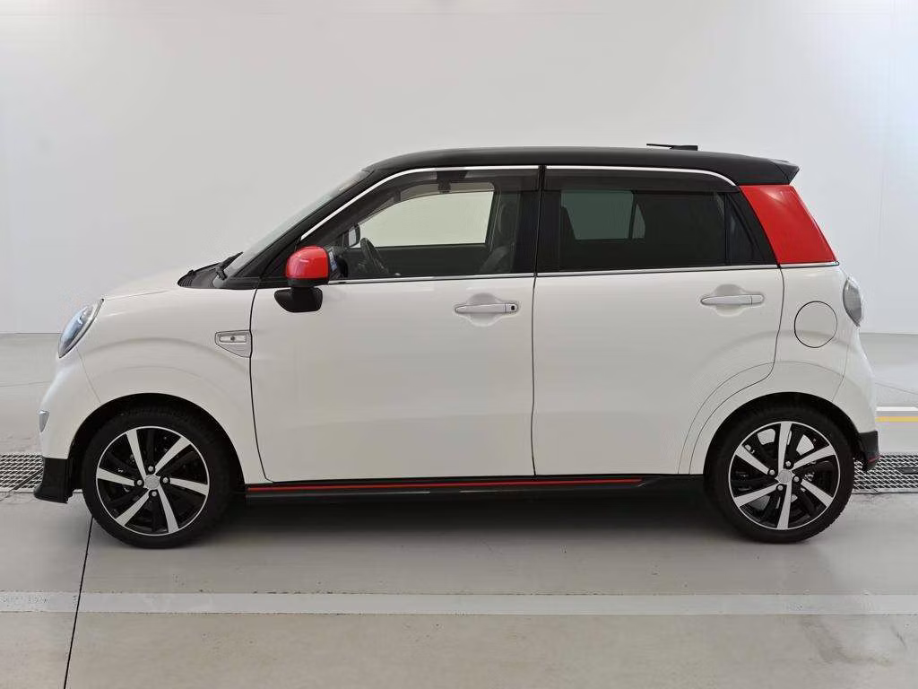 DAIHATSU CAST