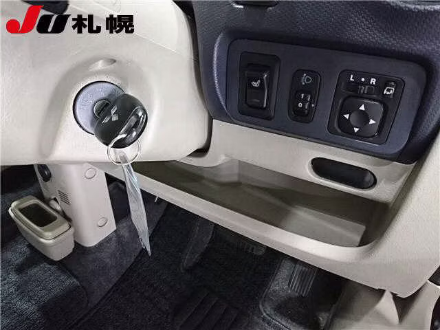 MITSUBISHI EK WAGON