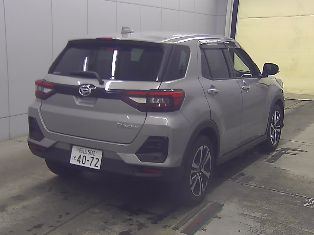 DAIHATSU ROCKY
