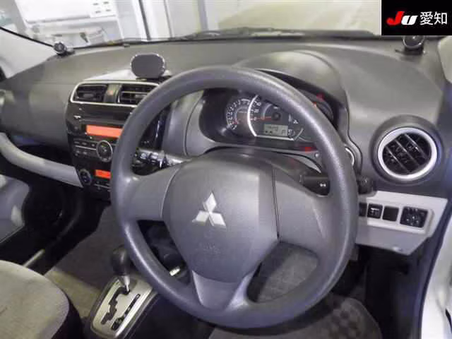 MITSUBISHI MIRAGE
