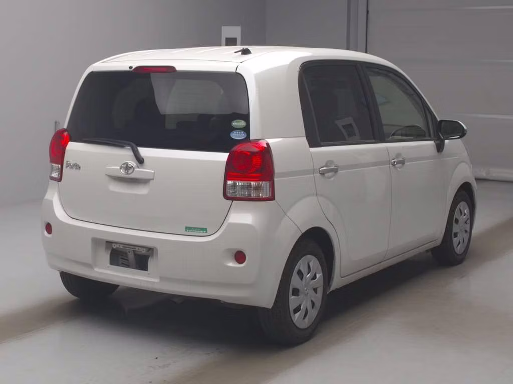 TOYOTA PORTE