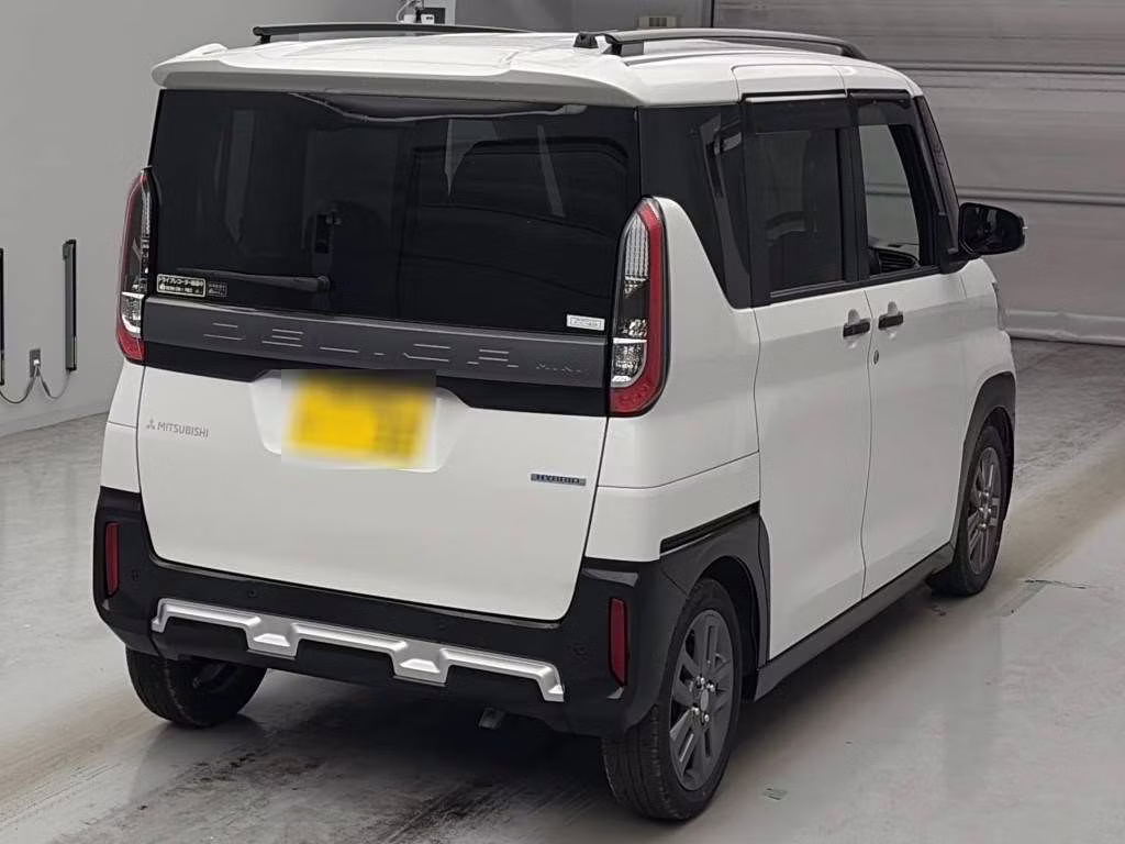 MITSUBISHI DELICA MINI