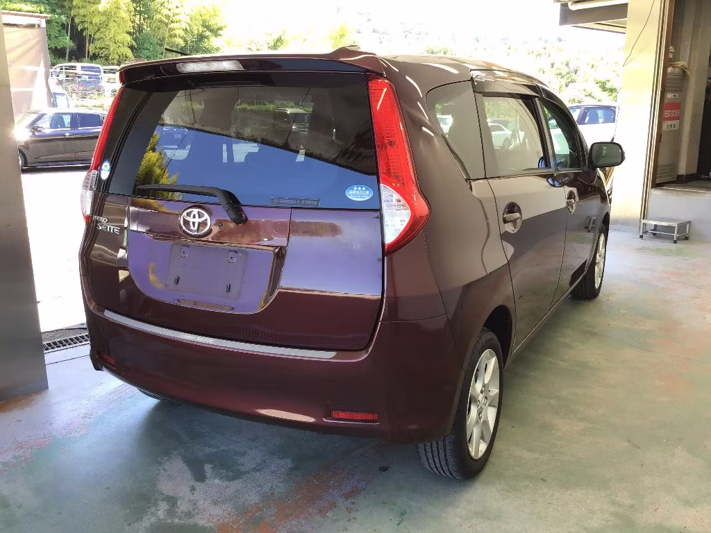 TOYOTA PASSO SETTE