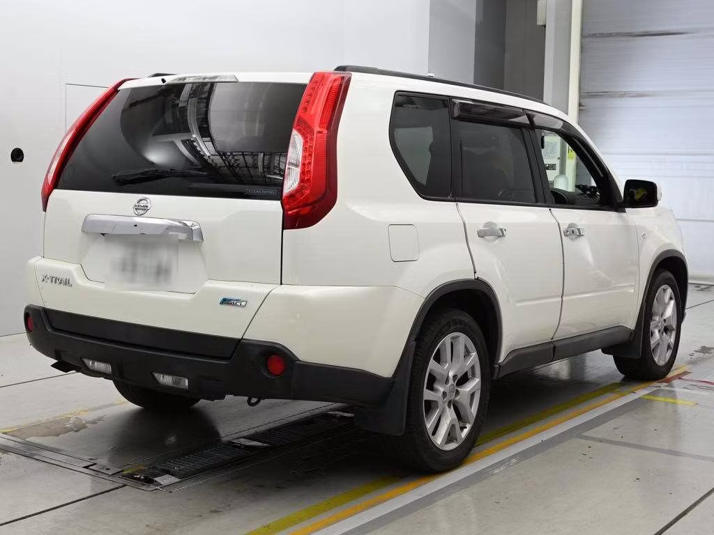 NISSAN X-TRAIL