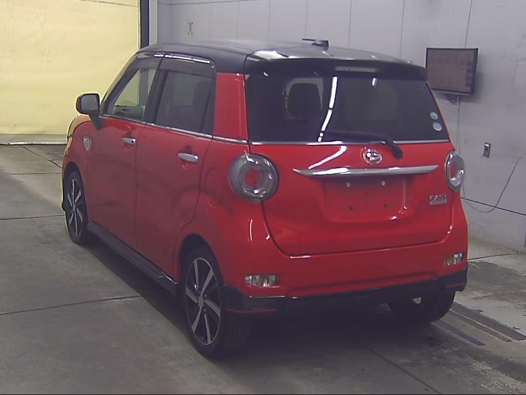 DAIHATSU CAST