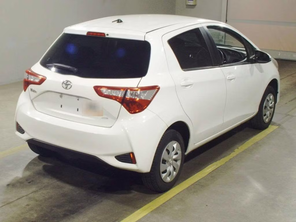 TOYOTA VITZ