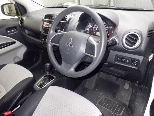 MITSUBISHI MIRAGE