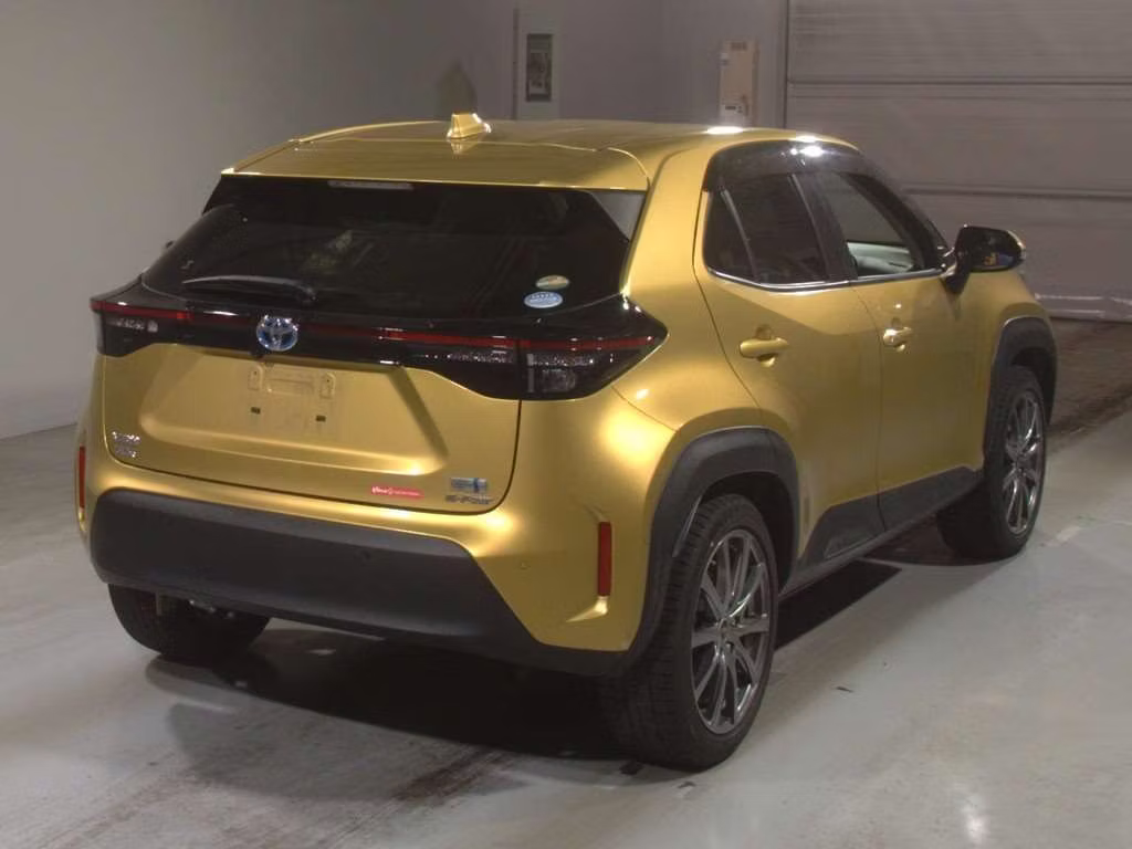 TOYOTA YARIS CROSS