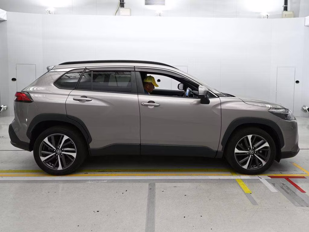 TOYOTA COROLLA CROSS