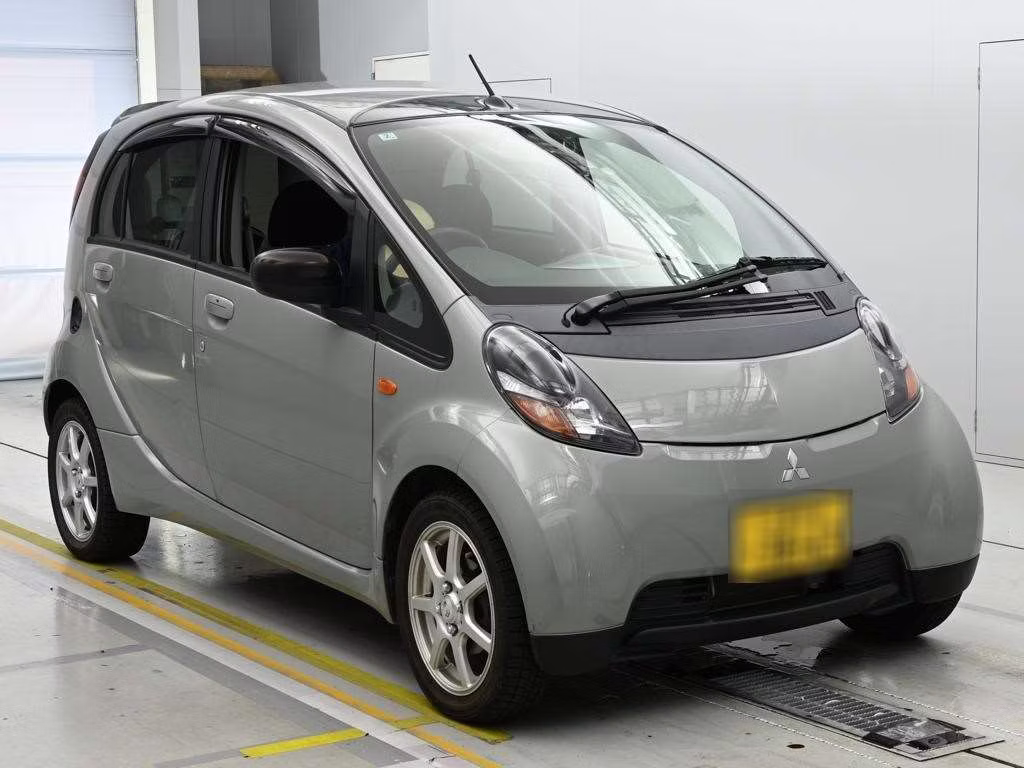 MITSUBISHI I