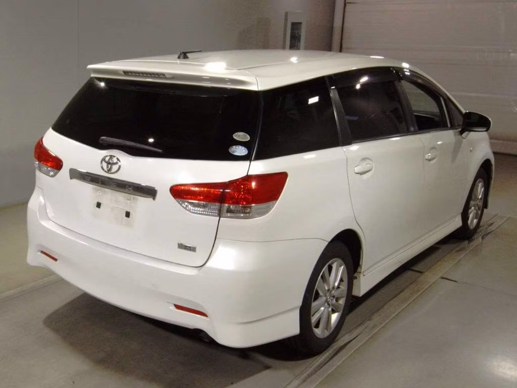 TOYOTA WISH