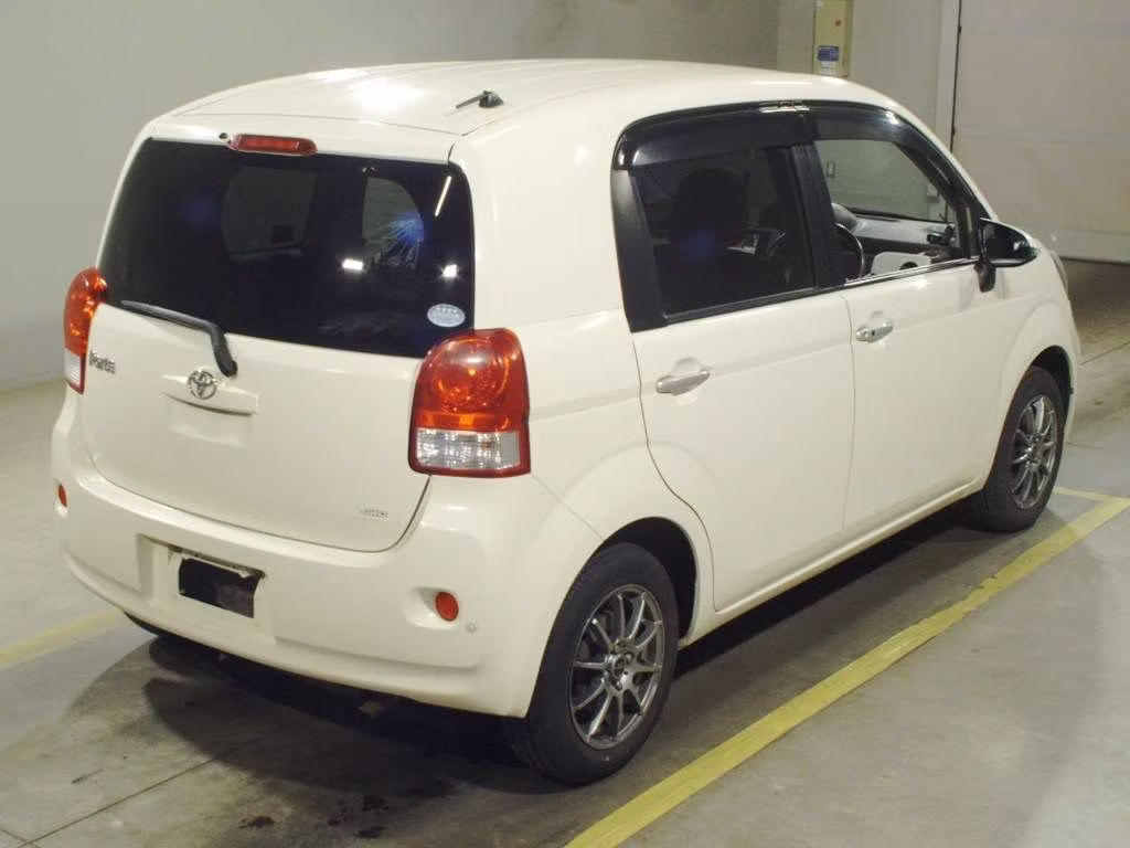 TOYOTA PORTE