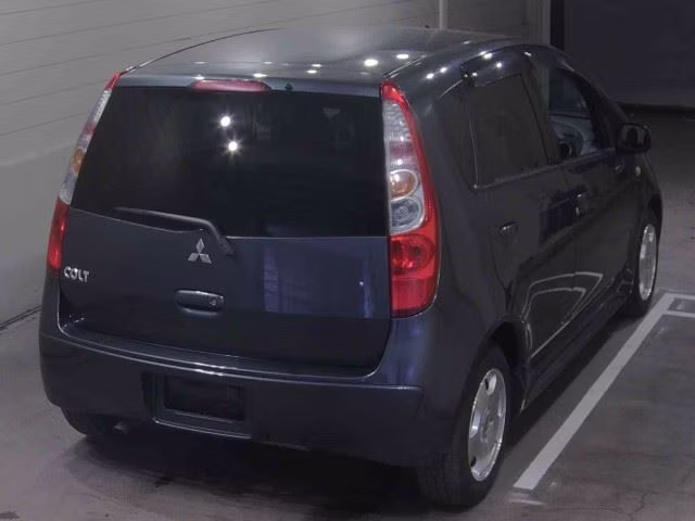 MITSUBISHI COLT