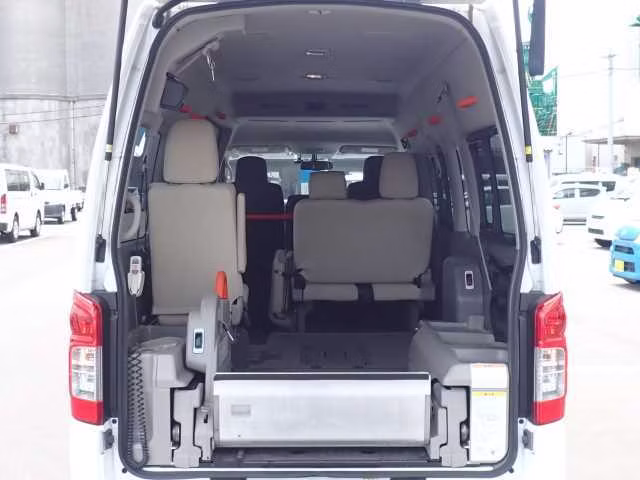 NISSAN NV350 CARAVAN