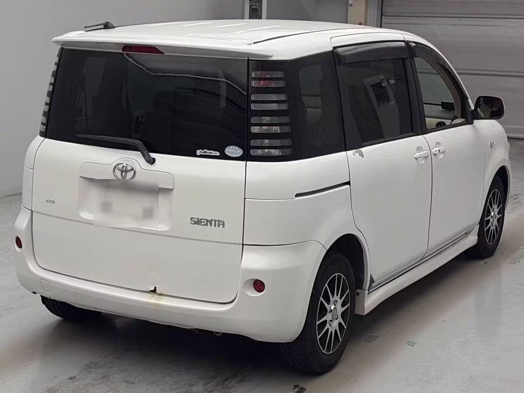 TOYOTA SIENTA