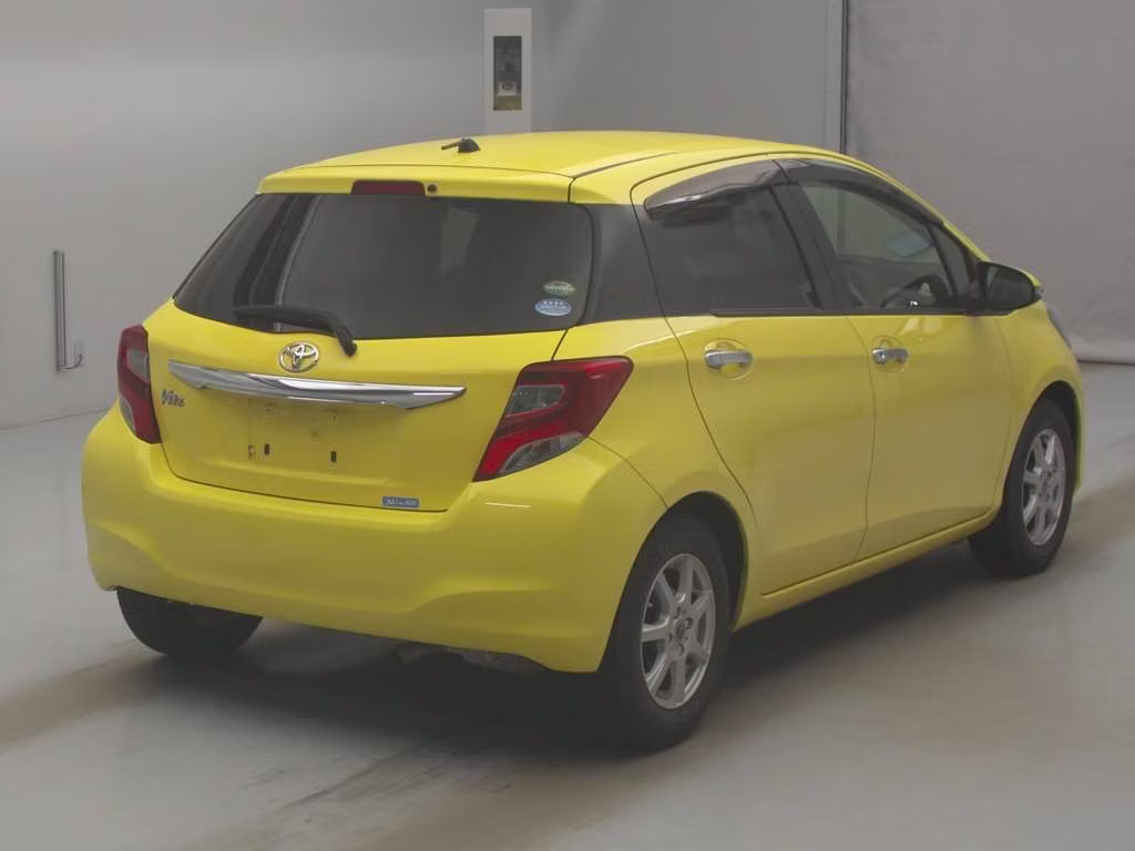 TOYOTA VITZ