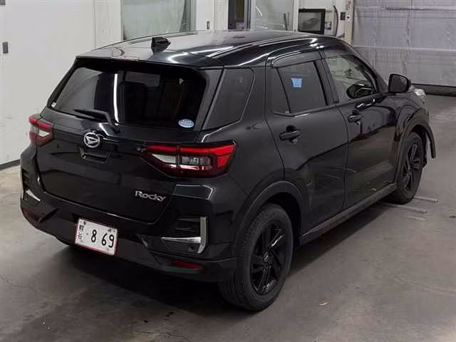 DAIHATSU ROCKY