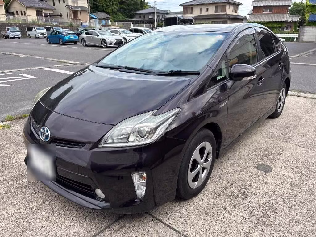 TOYOTA PRIUS