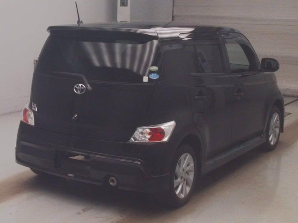 TOYOTA BB