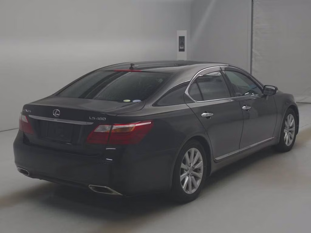LEXUS LS460