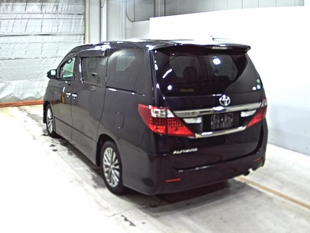 TOYOTA ALPHARD