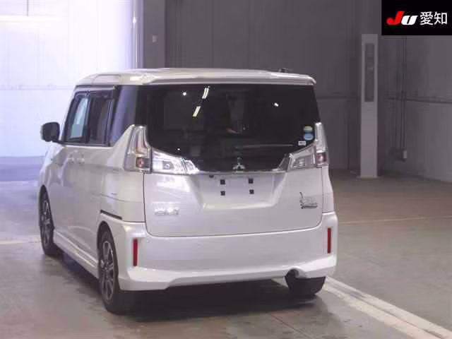 MITSUBISHI DELICA D:2