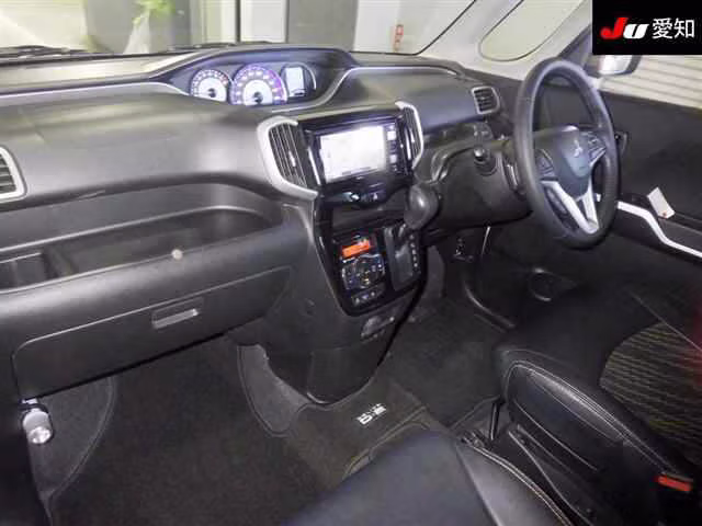 MITSUBISHI DELICA D:2