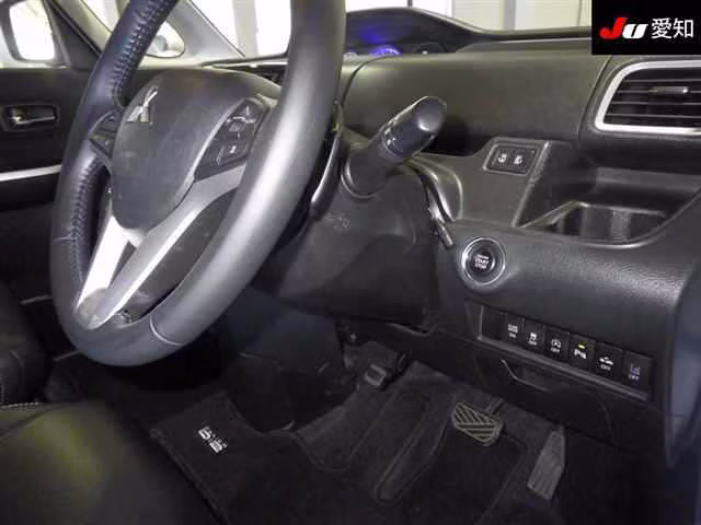 MITSUBISHI DELICA D:2