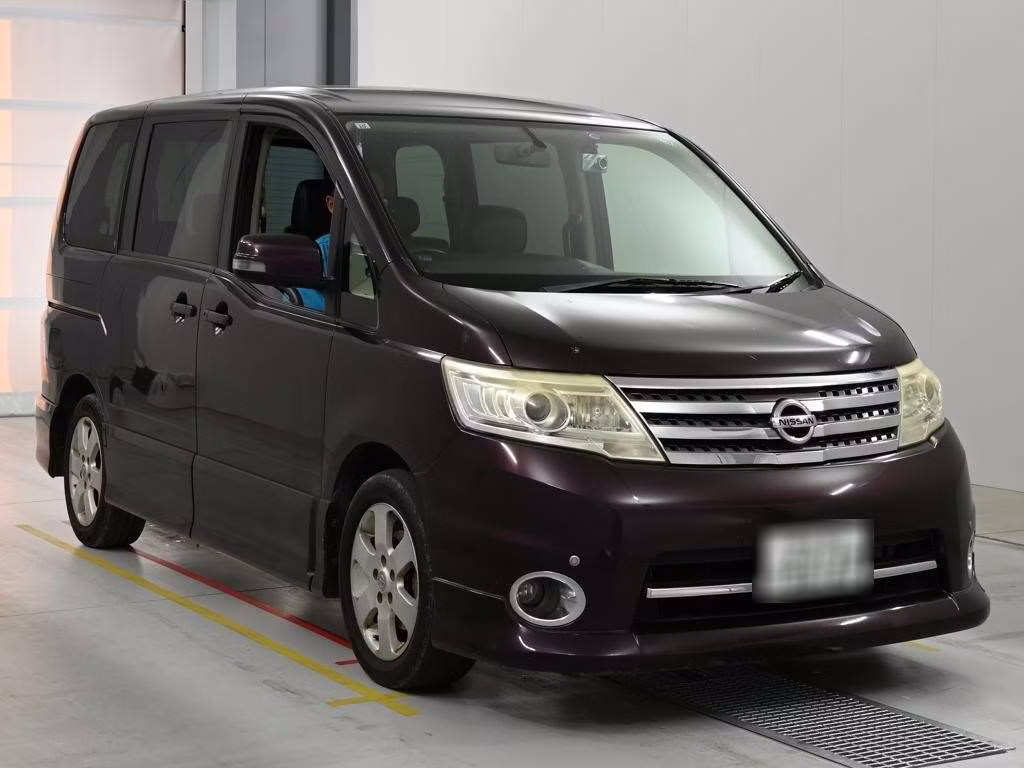 NISSAN SERENA