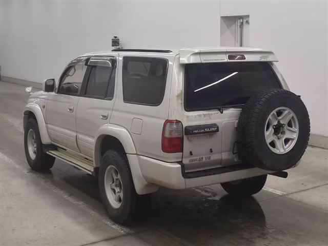 TOYOTA HILUX SURF