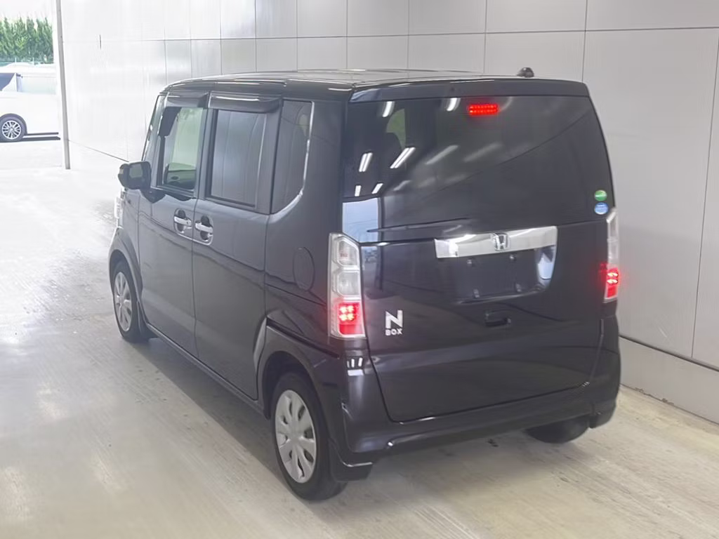 HONDA N-BOX