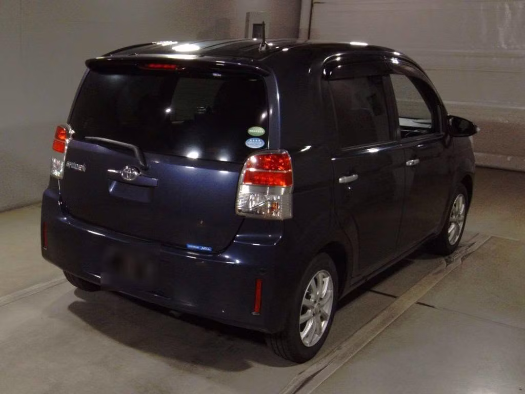 TOYOTA SPADE